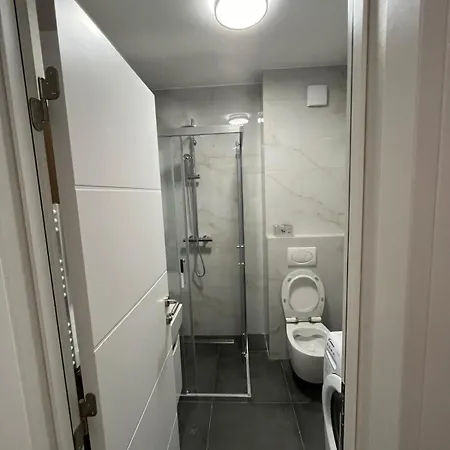 Stef 2 Lux * Βελιγράδι